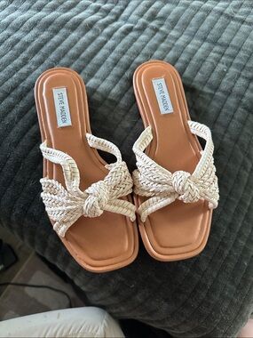 Steve Madden Cream Braided Knot Slide Sandals with Tan Footbed